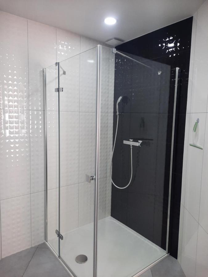 Apartament Przy Jeziorze Nr 2 オルシュティン エクステリア 写真