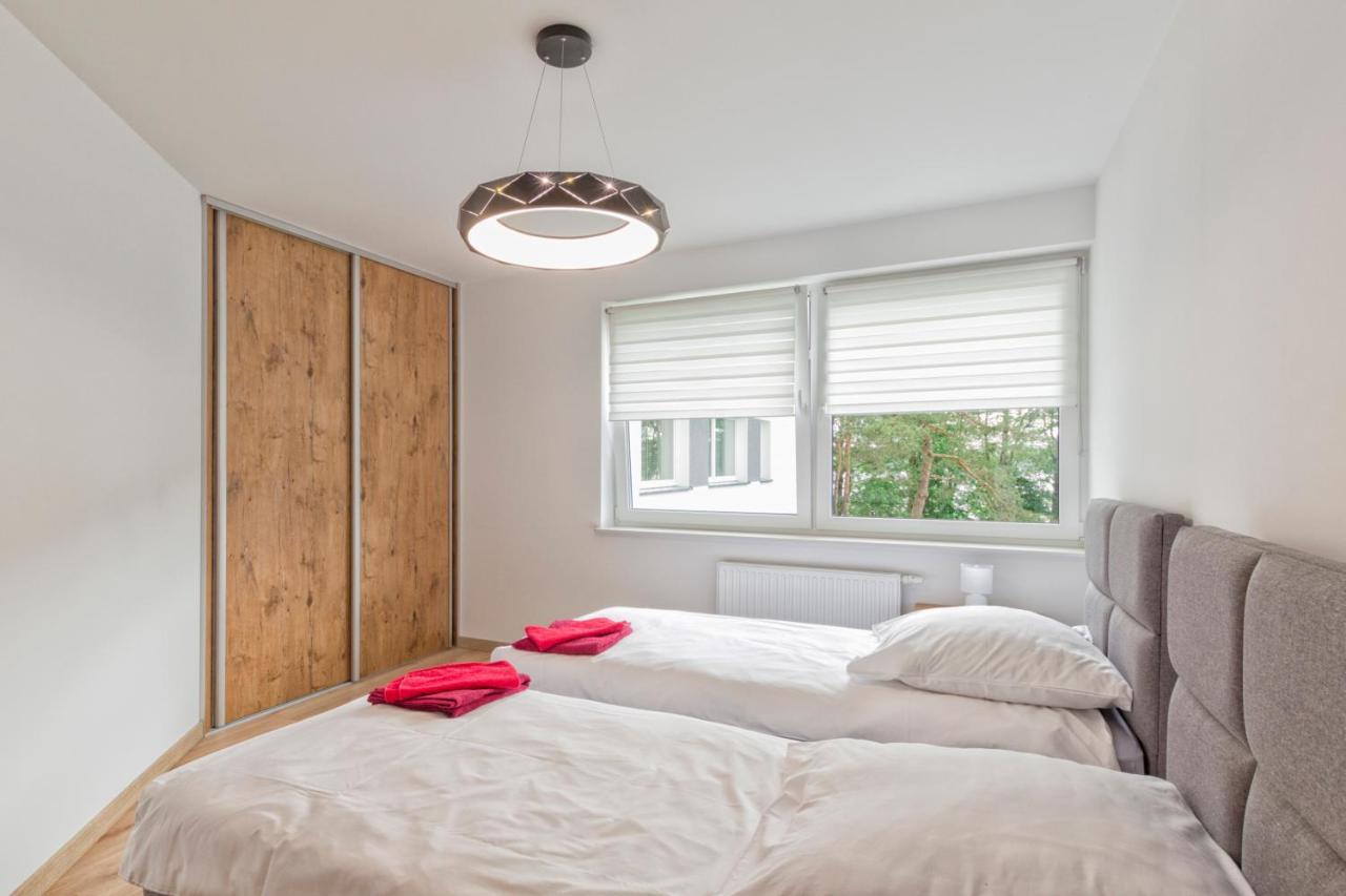 Apartament Przy Jeziorze Nr 2 オルシュティン エクステリア 写真