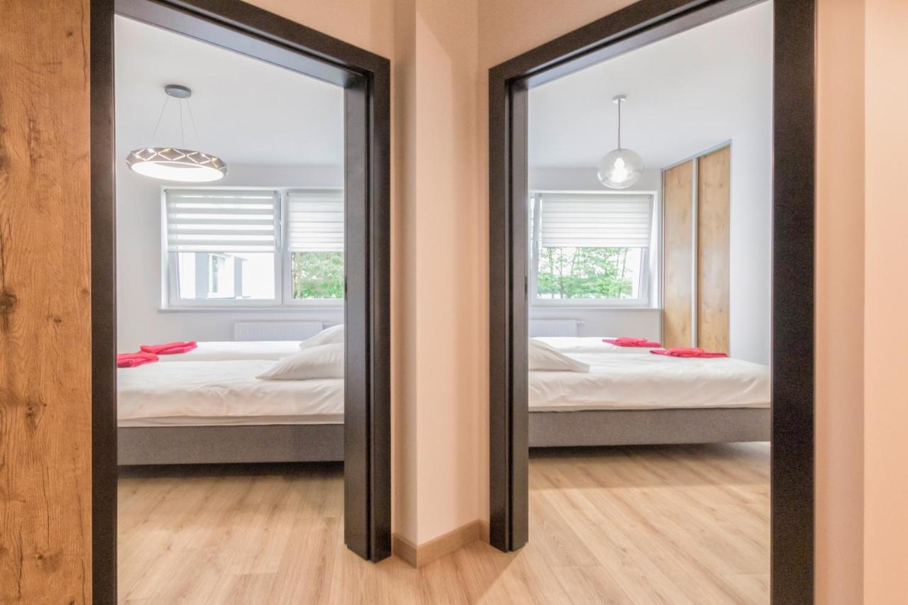 Apartament Przy Jeziorze Nr 2 オルシュティン エクステリア 写真